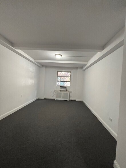 More Photos Of 16 Park Ave, New York Multifamily For Sale