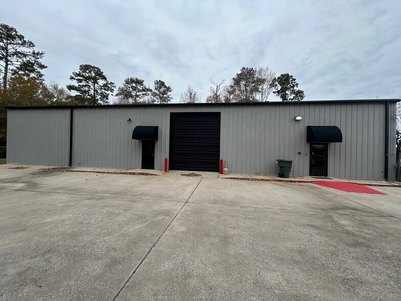 More Photos Of 8825 Eastex Fwy, Beaumont Warehouse For Sale