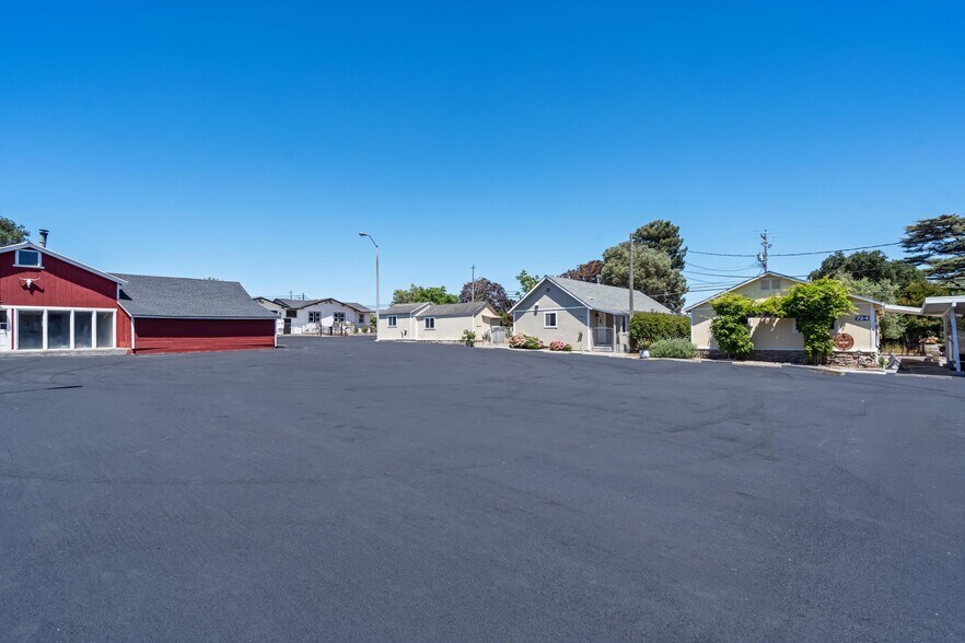 More Photos Of 720-724 Liberty Petaluma CA 94952-1014 rd, Petaluma Land For Sale