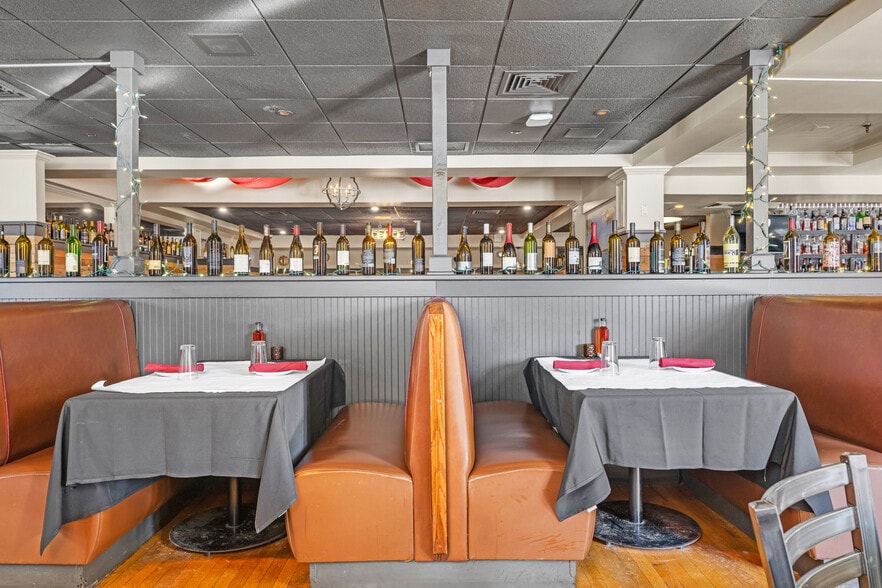 More Photos Of 2099 Post Rd, Warwick Restaurant For Sale