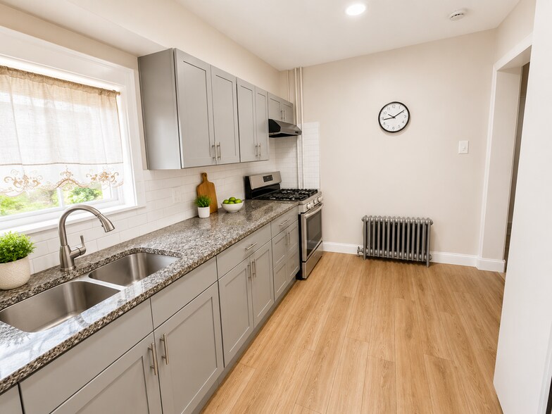 More Photos Of 1228 Oak Ave, Evanston Apartments For Sale
