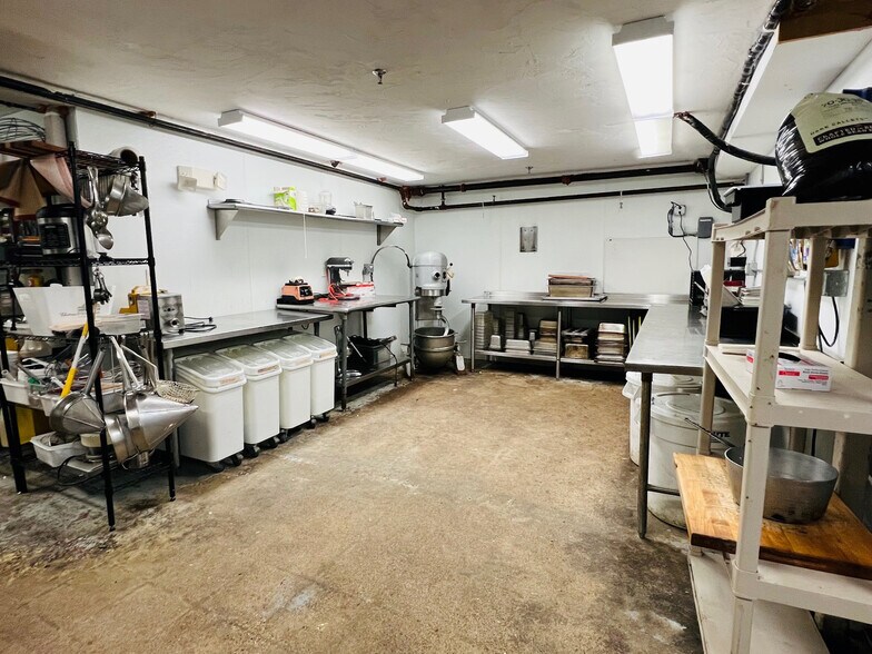 More Photos Of 75 Davis Straits, Falmouth Restaurant For Lease