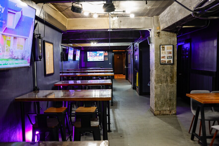 More Photos Of 210 Hale St, Charleston Office For Sale