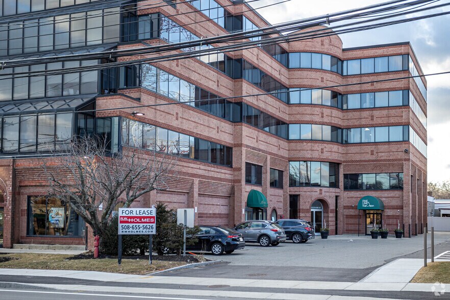 More Photos Of 233 Needham St, Newton Office For Lease