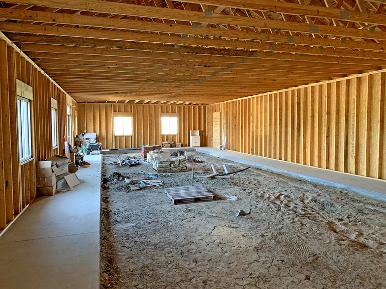 More Photos Of 2134 N Garnett St, Wichita Medical For Lease