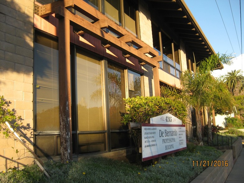 Primary Photo Of 4245 Capitola Rd, Capitola Office For Lease