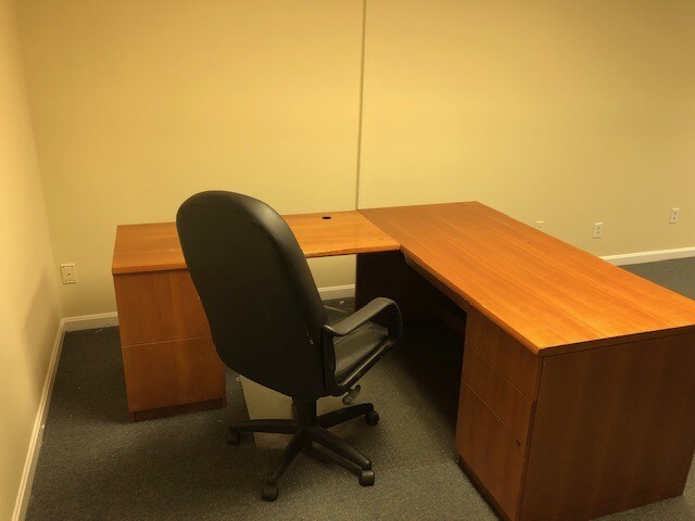 More Photos Of 1 Park Ave, Hampton Loft Creative Space For Sale