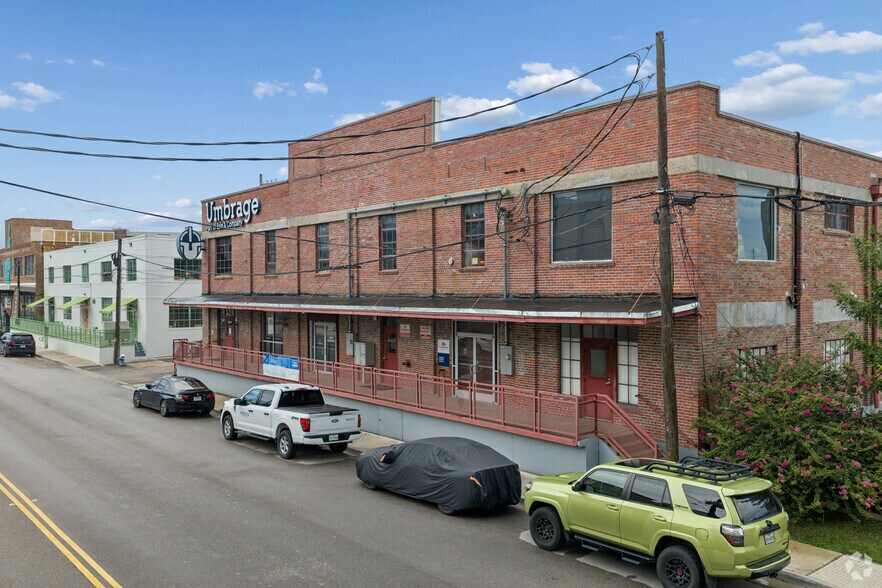 More Photos Of 2315 Commerce St, Houston Unknown For Lease