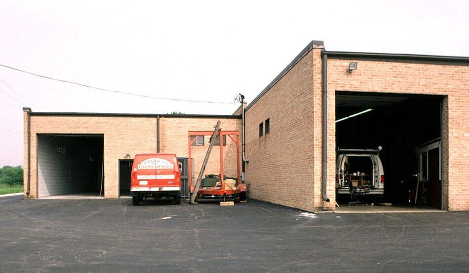 More Photos Of 2121-2125 Hammond Dr, Schaumburg Warehouse For Sale