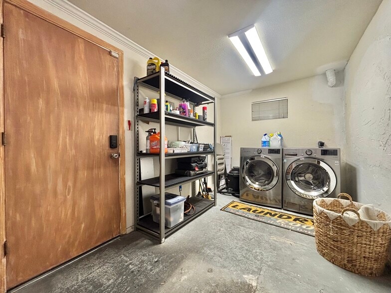 More Photos Of 1605 Capitola Rd, Santa Cruz Office For Lease