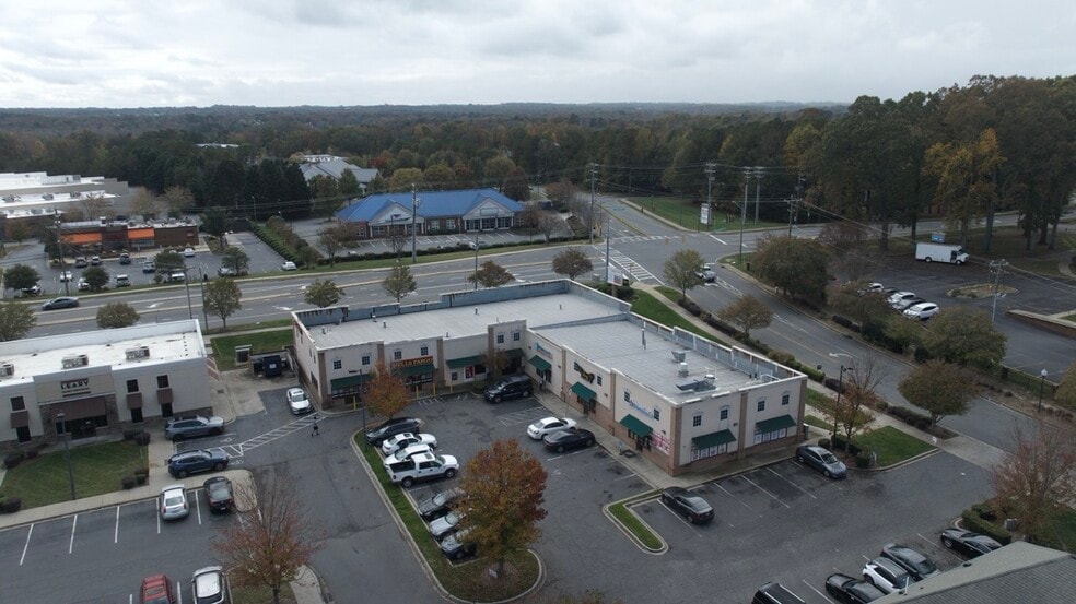 More Photos Of 10210 Couloak Dr, Charlotte Restaurant For Sale