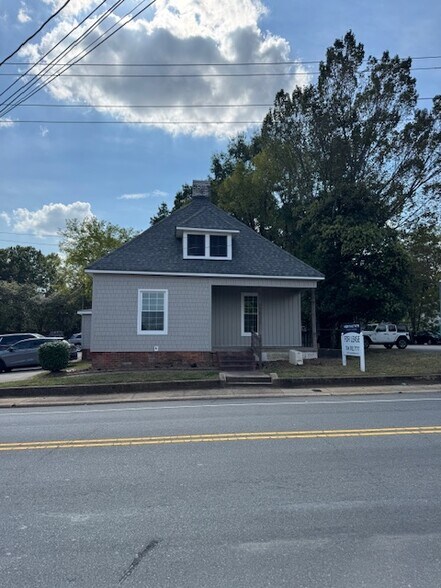 More Photos Of 159 Church St Ne, Concord Office Residential For Lease