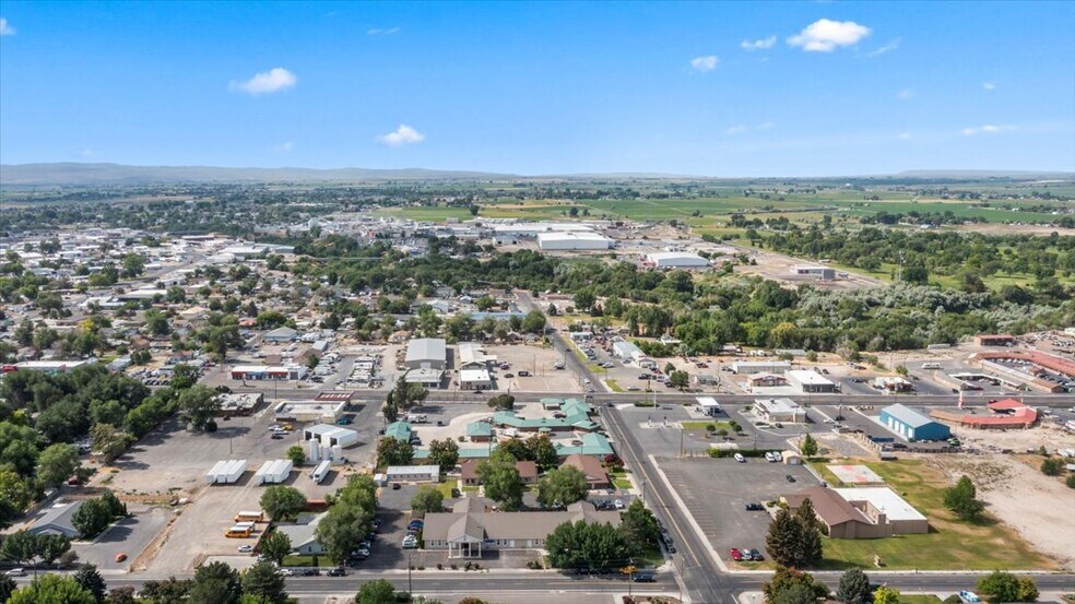 More Photos Of 273 Shoup Ave W, Twin Falls Office For Sale