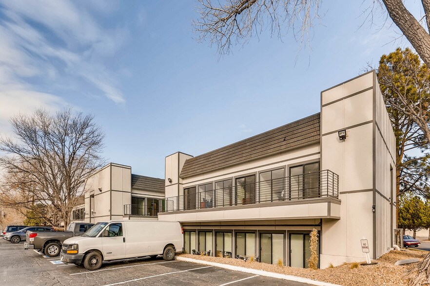 More Photos Of 2755 S Locust St, Denver Office For Lease