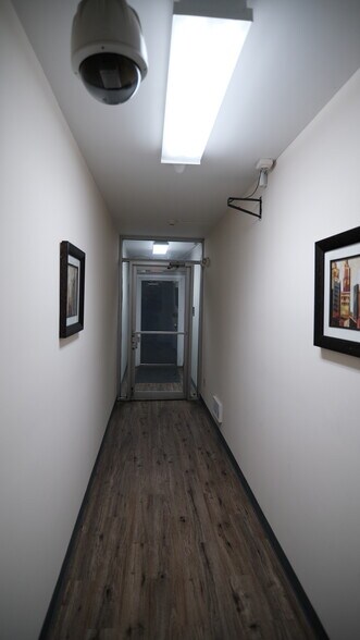 More Photos Of 130 Lenox Ave, Stamford Warehouse For Sale