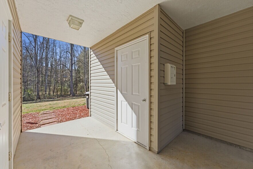 More Photos Of 520 Baird Cove Rd, Franklin Apartments For Sale