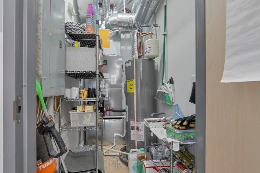 More Photos Of 1555-1563 N 4th St, Columbus Apartments For Sale