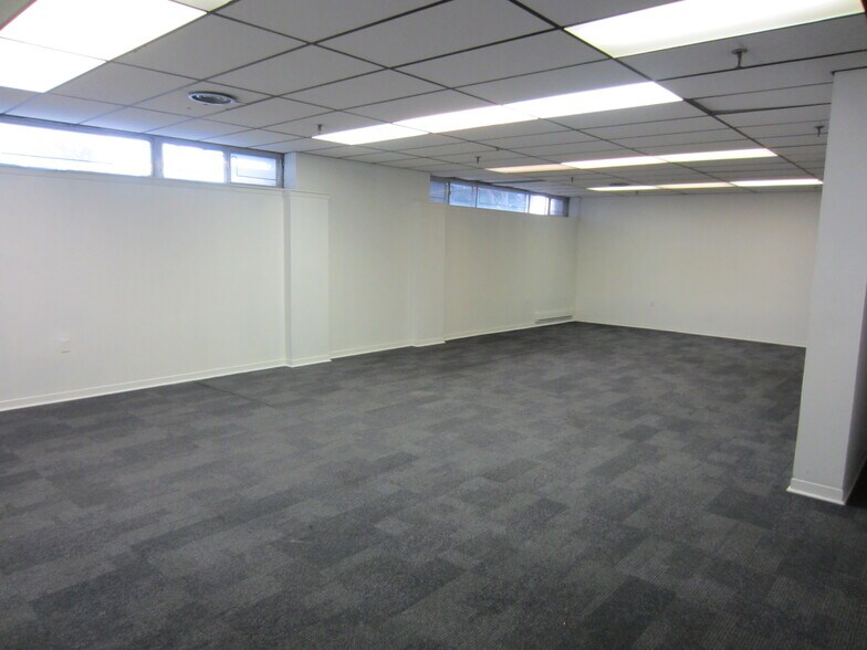 More Photos Of 76 Signet Dr, Toronto Industrial For Sale