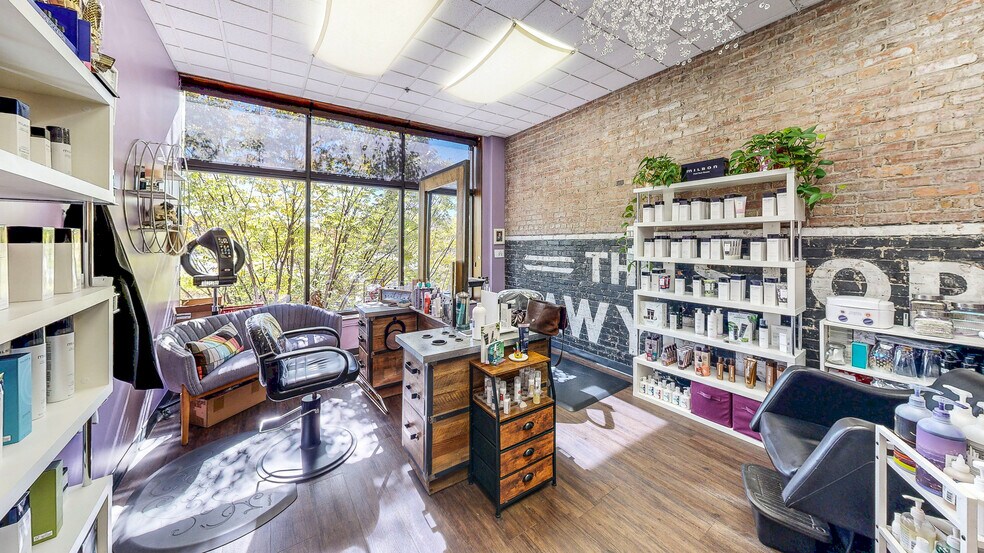 More Photos Of 124 College St, Asheville Office Residential For Sale