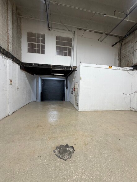 More Photos Of 6820-6856 NW 77th Ct, Miami Warehouse For Lease