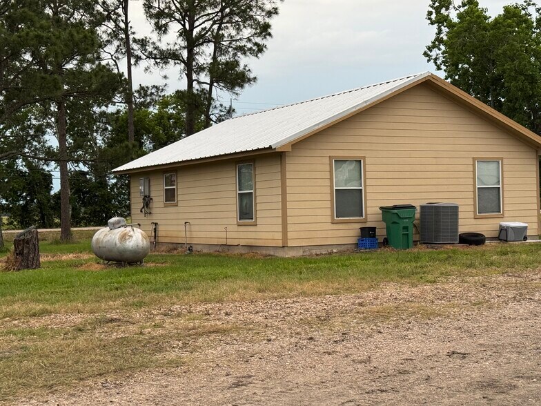 More Photos Of 20025 County Road 48, Rosharon Land For Sale