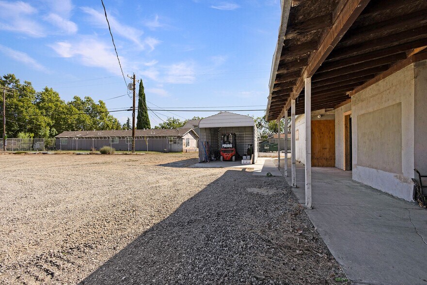 More Photos Of 128 S Colusa St, Willows Specialty For Lease