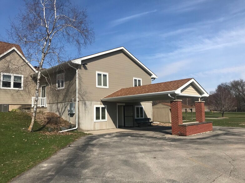 More Photos Of 3702 County Hwy AB, Cottage Grove Religious Facility For Lease