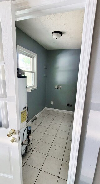 More Photos Of 1648 Alexandria Dr, Lexington Apartments For Sale