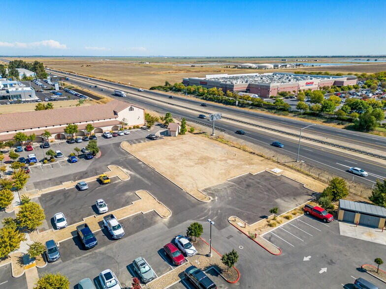 More Photos Of 2120 Freeway Dr, Woodland Land For Sale