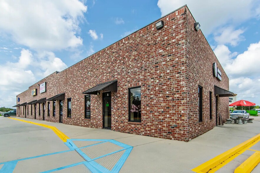 More Photos Of 1615 Saint Mary St, Thibodaux Storefront For Lease
