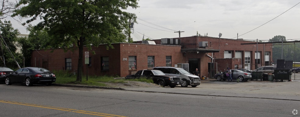 Primary Photo Of 300 E Shore Rd, Great Neck Warehouse For Lease