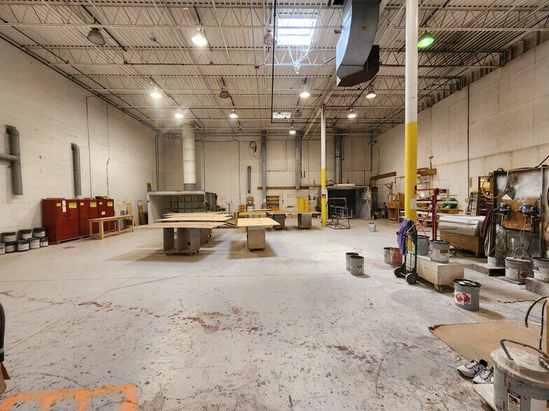 More Photos Of 40 Poplar St, Scranton Warehouse For Lease