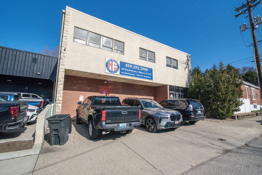 Primary Photo Of 245 Grandview Ave, Bellevue Light Distribution For Lease