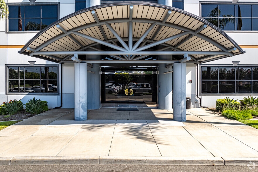 More Photos Of 10704 Shoemaker Ave, Santa Fe Springs Office For Sale