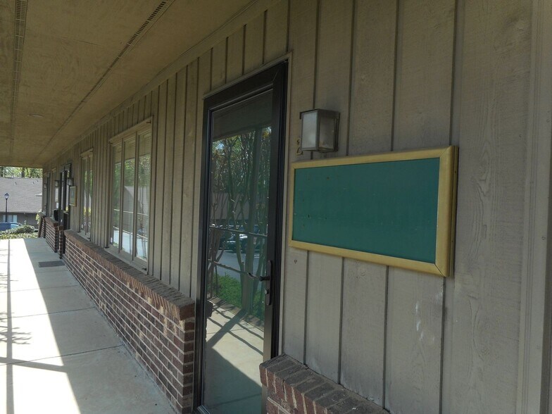 More Photos Of 4371 Charlotte Hwy, Clover Office For Sale