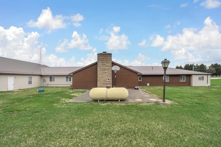 More Photos Of 2598 E Smiley Ave, Shelby Religious Facility For Sale