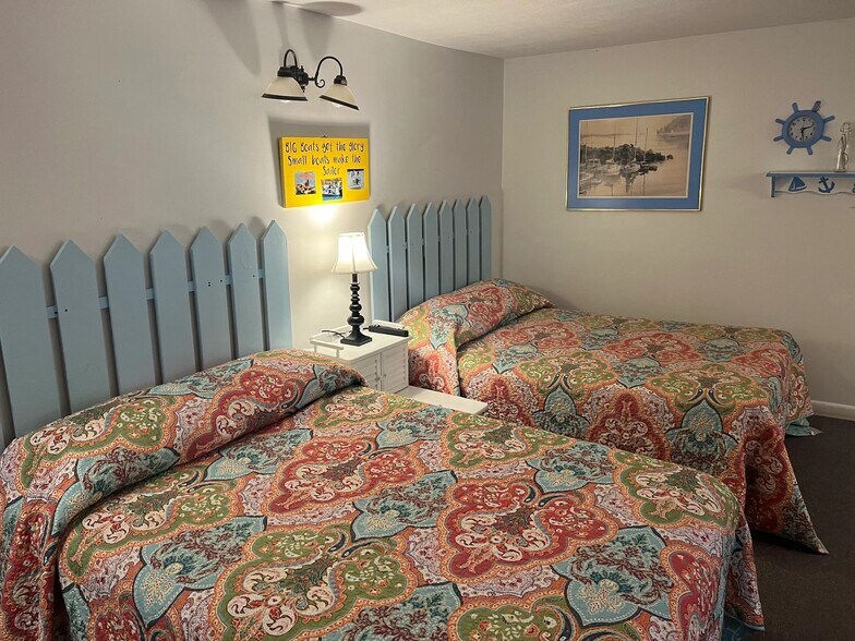 More Photos Of 4945 E Indiana Beach Rd, Monticello Marina For Sale