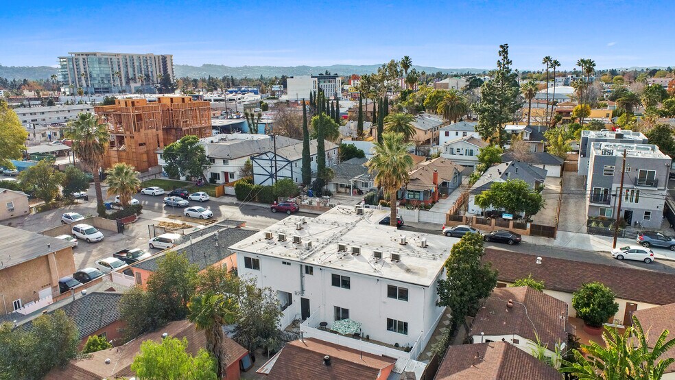 More Photos Of 5642 Klump Ave, North Hollywood Apartments For Sale
