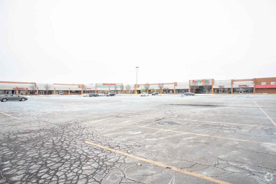 Primary Photo Of 32011-32399 John R Road, Madison Heights Unknown For Lease