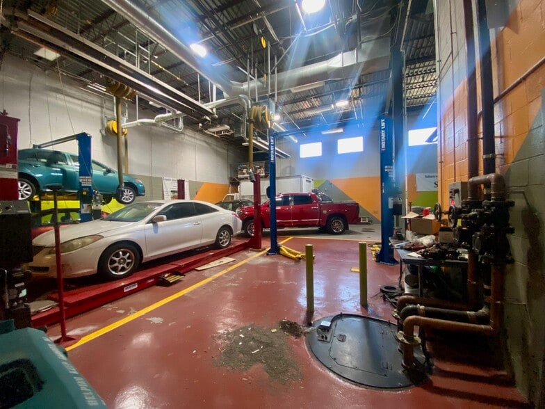 More Photos Of 925 N 8th St, Camden Service For Sale