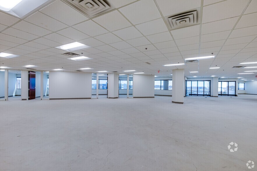 More Photos Of 1300 NE Godward St, Minneapolis Office For Lease