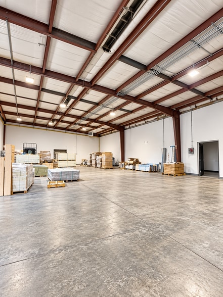 More Photos Of 11519 S Petropark Dr, Houston Warehouse For Sale