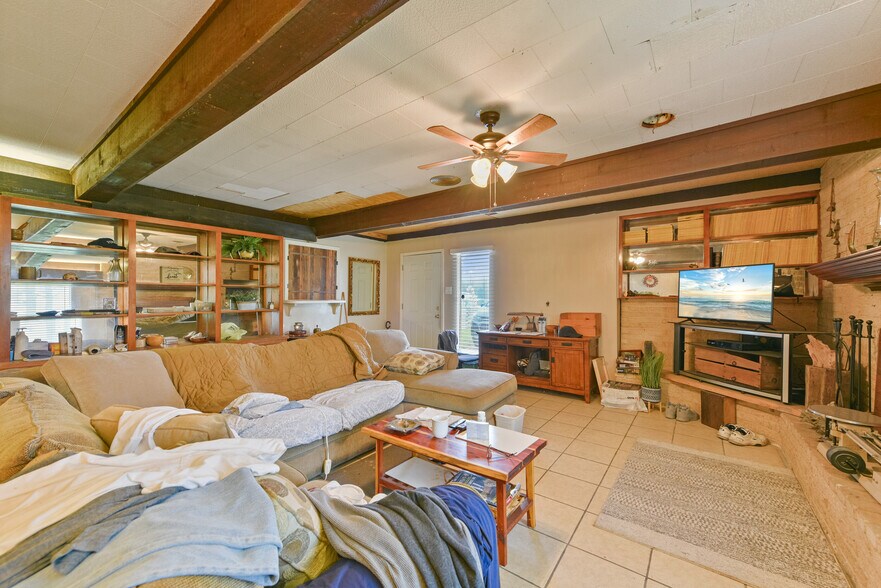More Photos Of 1804 36th St N, Texas City Multifamily For Sale