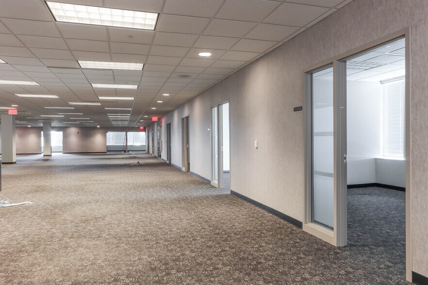 More Photos Of 11 Scott St, Wausau Office For Lease