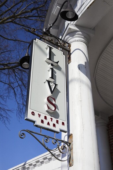 More Photos Of 162-170 Main St, Old Saybrook Storefront Retail Office For Lease