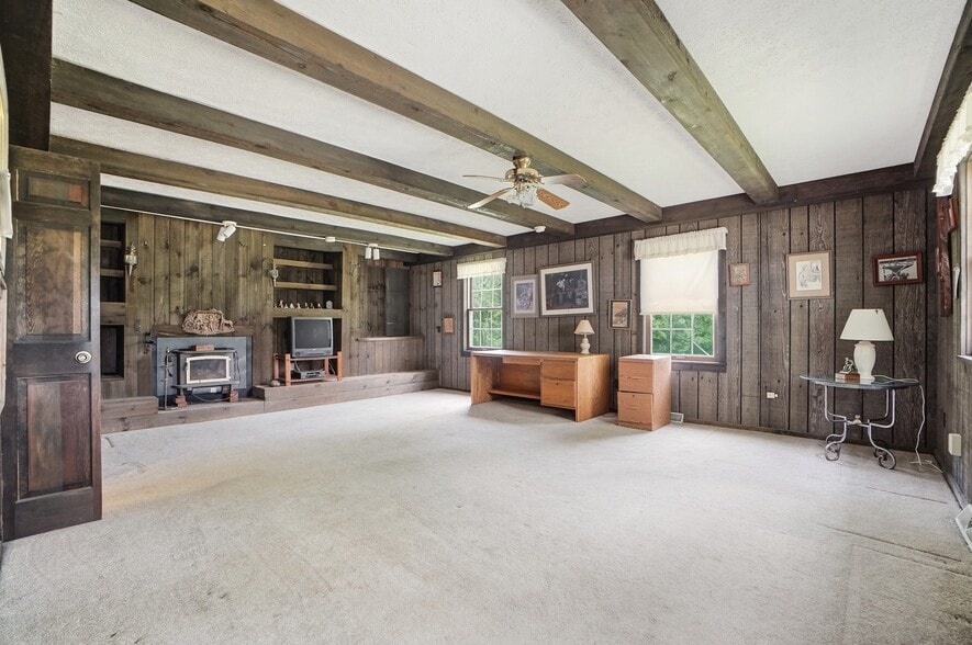 More Photos Of 2996 Millville Shandon Rd, Hamilton Specialty For Sale