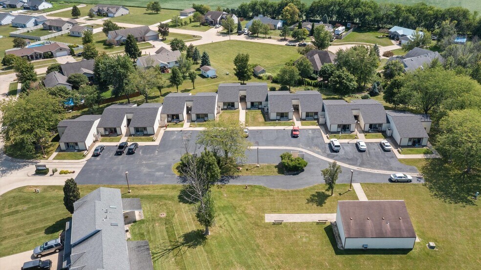 Primary Photo Of 111 Bannon Dr, Dwight Apartments For Sale