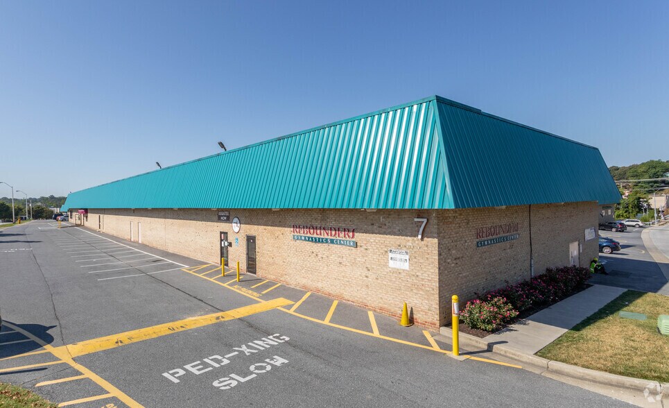 Primary Photo Of 7 W Aylesbury Rd, Timonium Unknown For Lease