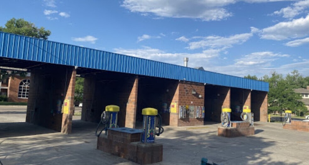 More Photos Of 1127 9th St, Greeley Carwash For Sale