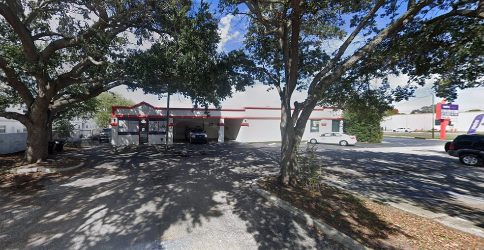 More Photos Of 3817 S Dale Mabry Hwy, Tampa Freestanding For Lease